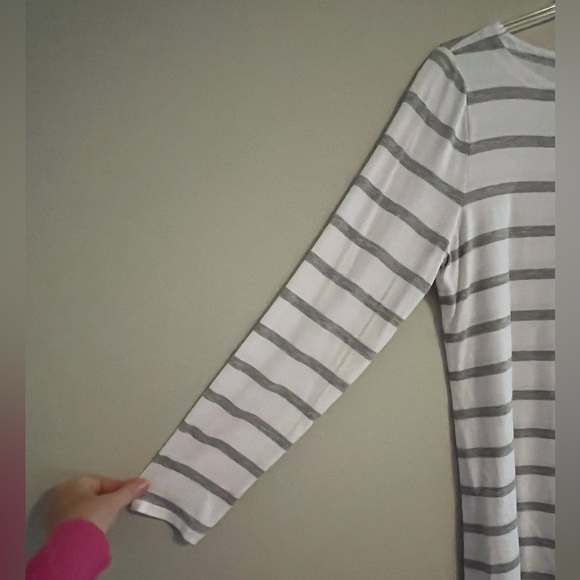 EILEEN FISHER | Med | White & Gray - Picture 2 of 6